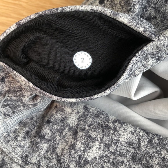 LuluLemon Wunder Under Leggings in Antiqued Alpine White - Picture 8 of 10